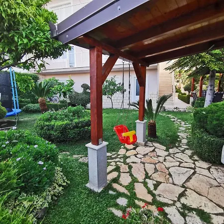 Apartament Leona